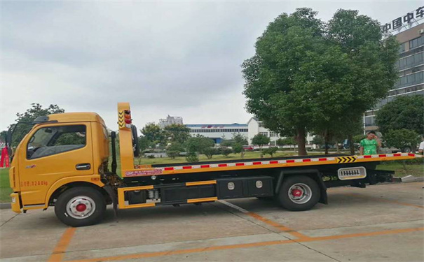 黔东南定远24小时拖车救援电话号码，定远道路救援公司怎么收费的